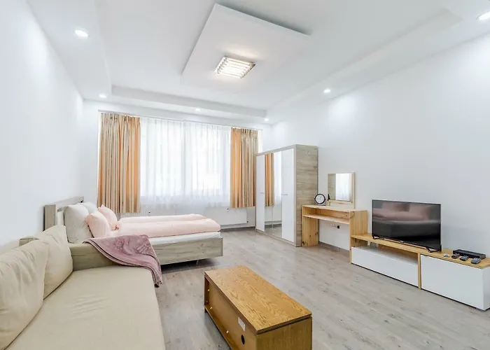House4us.Central Budapest.Luxury Apartment. Deák Ferenc Ter